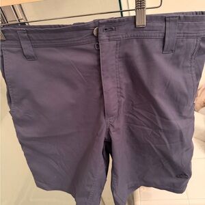 Livsn ecotrek trail shorts size 33 dusk blue